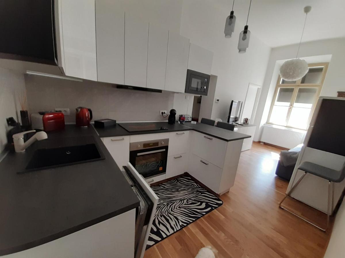 Apartment With A View Zagreb - Center エクステリア 写真